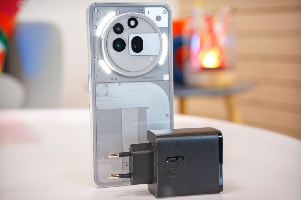 Nothing Phone (3a) Pro